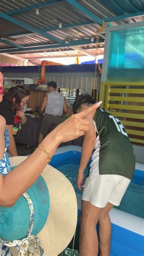 Naisahan na naman ako😭