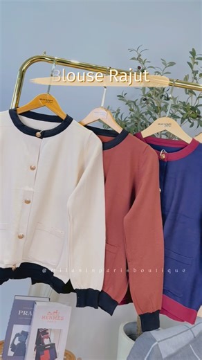 Milan In Paris Boutique on Instagram: "Atasan Rajut Cantik🎀 Normal Rp 126.000 Member Rp 120.000 Ready 4 warna : • Black • White • Brown • Navy code : 1769-13-126 Ld 100cm"