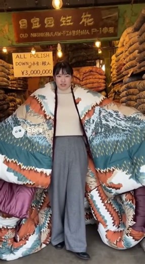 A Third Vintage Futon Thrift Store Opens in Shimokitazawa #Japan #Tokyo #Shorts