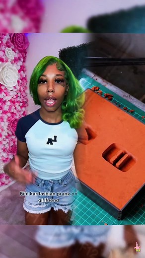 Kim Kardashian's Funny Bathtub Prank on Girlfriend