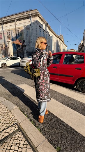 FARM Rio on Instagram: "Switch up your style effortlessly. Shop our reversible maxi puffer jacket at farmrio.com @inesisaias"