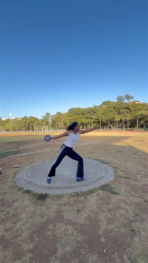 Discus rotation throw