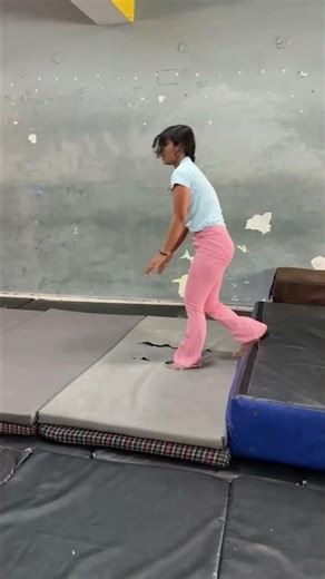 Girls gymnastic calisthenics training videos #shorts