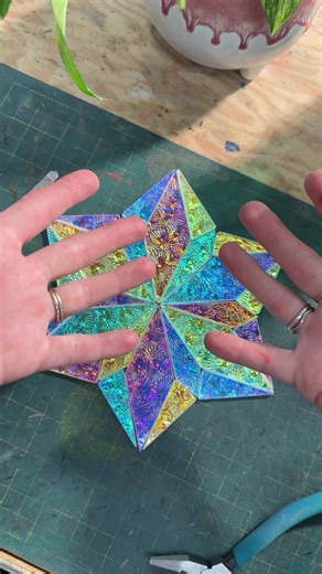 The level of stress in this pattern is well worth it! #stainedglass #glassart