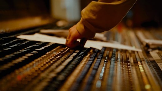 295K views · 8.2K reactions | Check out the new music video to "You Don't Own Me” from my newest album "Breakthough" and be sure to stream the album here: https://joeb.me/BreakthroughAlbum | Joe Bonamassa | Facebook