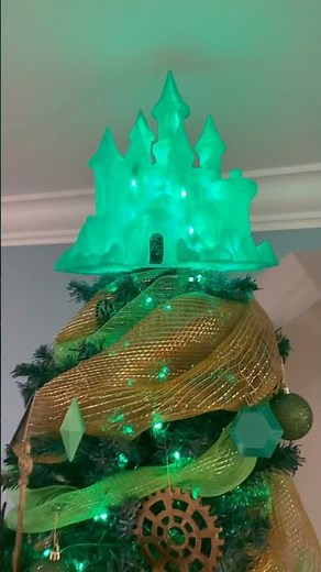💚🧙‍♂️ We’re Off to See the Wizard with this 3D Printed Emerald City Tree Topper