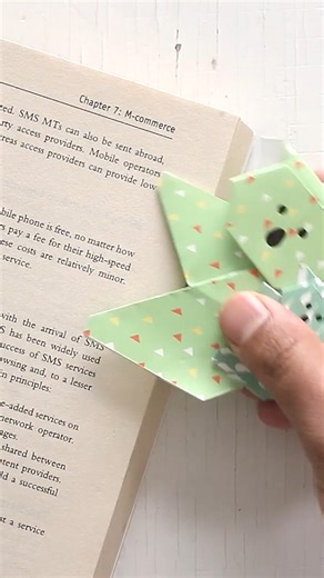 Art All The Way on Instagram: "Hanging onto my pages like a little paper buddy 🐨✨ This origami koala bookmark makes reading even more adorable! #OrigamiArt #KoalaBookmark #PaperCraft #CreativeMoments #HandmadeWithLove #DIYArt #CuteCreations #ReadingJoy #CraftyVibes #OrigamiLove"