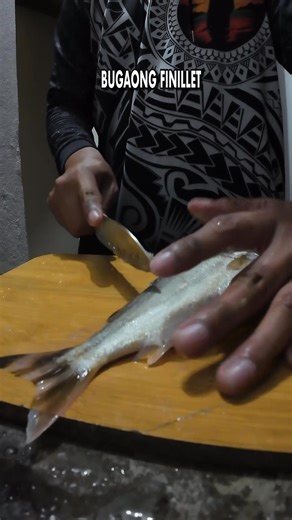 Bugaong - Infamous fish in PH known to eat s**t Disclaimer: This video shows fish filleting for cooking purposes only. Filmed safely and intended for food preparation. No violations of Facebook guidelines intended. #fishing #fishinglife #fishingtrip #anglerlife #angler #seaview #oceanview #ocean #lure #lurefishing #viralvideochallenge #viralreelschallenge #viralreelsfacebook #fyp #fypchallenge #fypageシ #fypviralシ | Ster Reeler