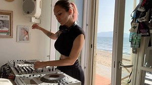 ..the Last track of my live streaming from home for Beatport #reconnect | Deborah De Luca