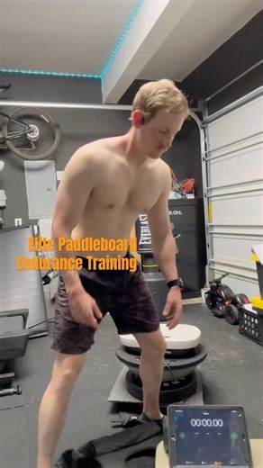 130 lbs, 2 mins, Vibrating Balance Board - Elite level Paddleboard Training