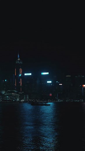 The Chinese New Year festivities🧧 are ablaze with one amazing event after another🎉! On the second day of Chinese New Year, a spectacular fireworks display🎆 illuminated the Victoria Harbour with 23,888 fireworks. The 23-minute spectacle, accompanied by vibrant music, left everyone mesmerised in the festive atmosphere✨. Here, let’s revisit some of the most incredible moments of the display and feel the buzzing energy once again🔥! #DiscoverHongKong #HelloHongKong #GoodFortuneAllAroundHongKong