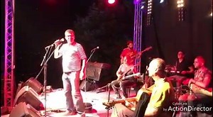 Baaziz au Festival Raconte-Arts, 15 Édition à Tiferdoud à Tizi-Ouzou le 21 juillet 2018. Un grand MERCI pour l’amour du public en Kabylie qui est toujours présent! RDV le 24 juillet 2018 à 19h00 au Théâtre Régional KATEB Yacine de Tizi Ouzou. Et RDV le 27 juillet à l’Opéra d’Alger Boualem Bessaih à partir de 21h00. | Baaziz