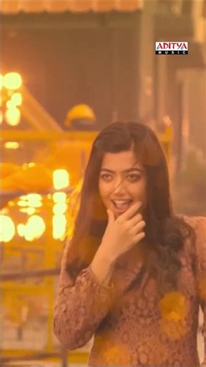Yenti Yenti – The Cutest Love Melody Ever!❤️ | #GeethaGovindam #VijayDevarakonda #Rashmika #Shorts