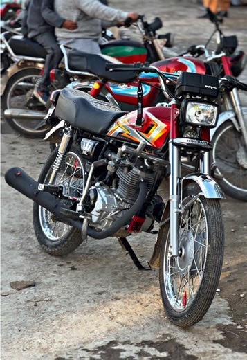 Honda 125 Motorbike Performance Review