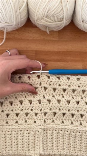Shelley | Beginner-Friendly Crochet Designs | How to work a Standing DC and make a seam as unnoticeable as possible ✨ The Standing DC (sometimes called a Chainless DC) is a great way... | Instagram