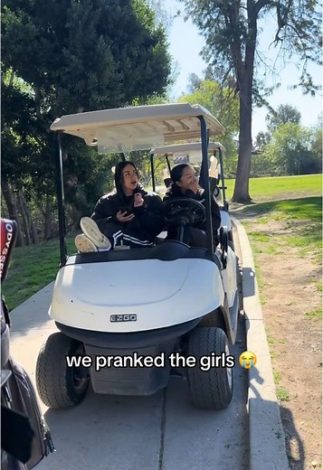 Buy them today by clicking the link above 🤘💥🏌️ #prank #golf #shockd #worldsloudestgolfball #loudgolfball #topgolfprank #loudgolfballprank #shockedgolfball #explodinggolfball