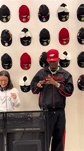 Good vibes at Rafael Leaos event with sonisson#shorts #viralshort #foot #fanzone #rafaelleão