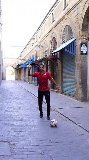 Instagram: ala_balti.fs 🎥 : @maynos_7 #alabalti #فريستايل #footballplayer #حركة_الاكسبلور #footballtiktok