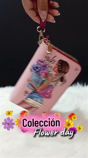 Cartera Hermosa de Nikky By Nicole Lee