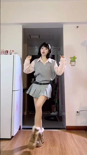 Daily Energy Boost: Bubble Pop Dance Challenge by Simi