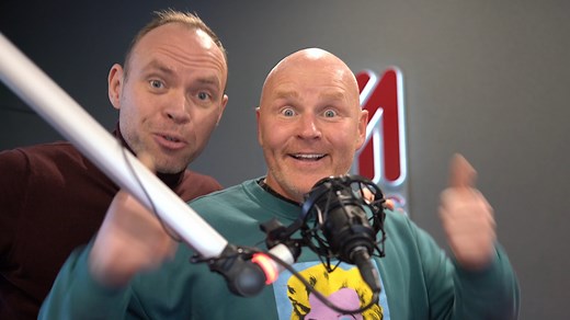 Džiaugiamės, kad jau 26-erius esame kartu su Jumis! 🥳 #emvienasplius #m1plius #gimtadienis #svenciam #26 | M1 PLIUS