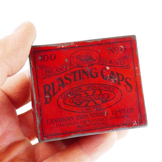 RARE Antique Canada Early Beaver Brand blasting caps tin Cartridge company Montreal small red tin - Etsy France