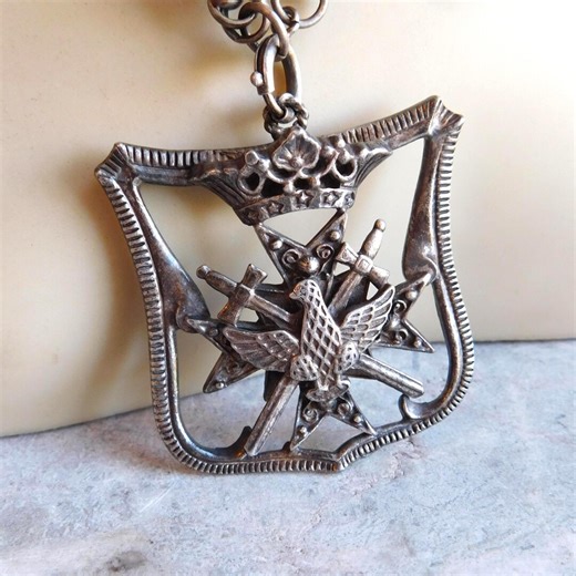Vintage Old Coro Silver-plated Heraldic Coat-of-arms Pendant Necklace on Thick Rope Chain - Eagle, Swords, Maltese Cross - Etsy Canada