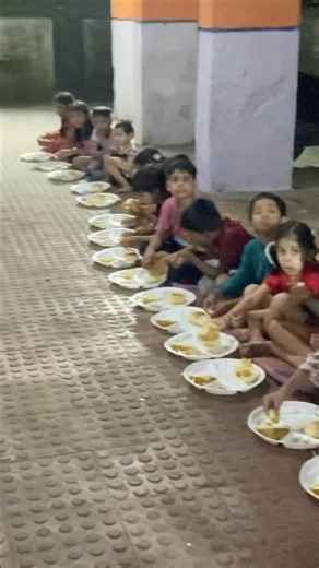 Bacho Ne Pura Khana Khatam kar Diya 😮😧