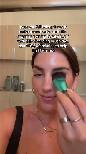 How to clean eyelash mites at home #lashes #eyelashextensions #lashextensions #eyelashes #shortsfeed
