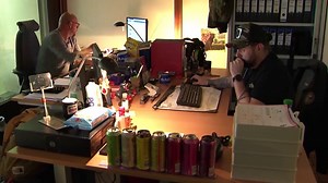 Les policiers de la team Herscham, anges gardiens des sans-abri bruxellois - RTBF Actus