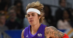 Justin Bieber announces YouTube series Justin Bieber: Seasons