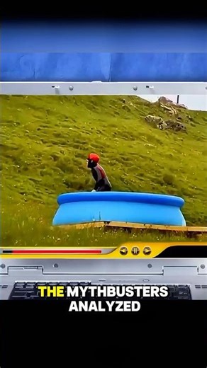 You've probably seen this viral video 😱 #science #mythbusters #physics