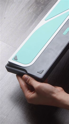 Un clavier qui a tout ! Frappe fluide, design aluminium et connectivité sans faille. Travaillez, créez, jouez en toute confort. Noté 4,9/5 sur Trustpilot ! 💻 Qu'est-ce que vous attendez pour optimiser votre productivité ? | Delta Key Co.