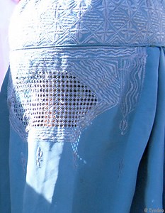 Burqa : de plus en plus de Françaises et de converties - Elle