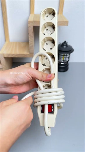 Remember This Trick! How to Coil a Cord Neatly Without It Unraveling! ⭐