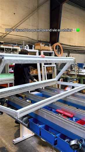 Fenêtre PVC en cours de fabrication 🟢 Isolation, précision et qualité au rendez-vous. 👉 Contactez-nous pour vos projets en neuf ou rénovation. 📞0164531717 📩commercial@psmidf.fr 📍7-9 Avenue Blaise Pascal Morangis 91420 #PVC #Menuiserie #FabricationFrançaise #foryou #foryoupage