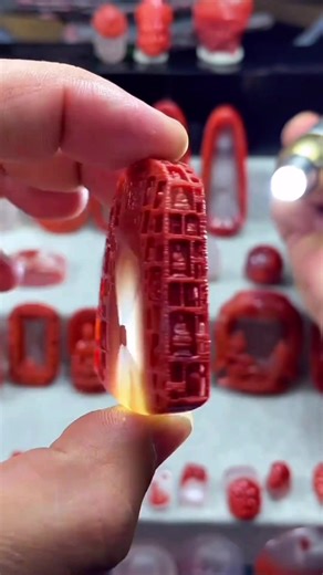 This agate carving is next-level artistry 🎨 The detail and depth in this piece are absolutely mind-blowing! #AgateCarving #JadeCarving #ChineseArt #StoneCarving #ArtTok