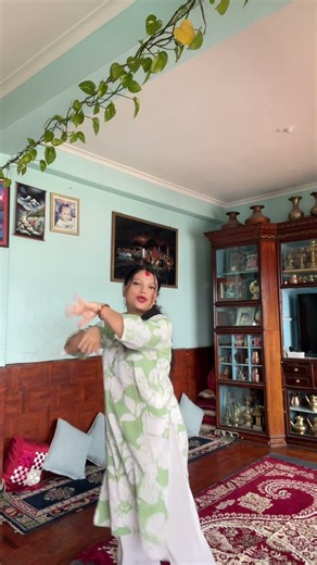 I said ‘join me’… he heard ‘start your own performance #youtubeshorts #dance #travelvideo