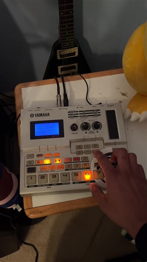 Drake loops might be needed atp 🤔 #drake #loop #streamer #fyp | drake streaming