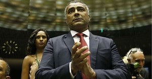 Romário pode ter R$ 10,8 mi em bens leiloados em ação por dívida