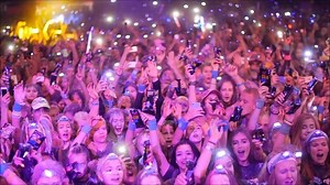 16 reactions · 4 comments | Hands in the air and throw them colors...