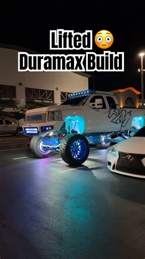 Lifted Duramax Build😳#CarMeet #Truck #TruckLife