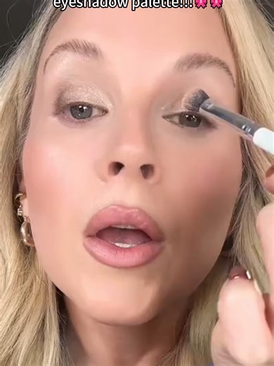 Easy Eyeshadow Technique for Beginners