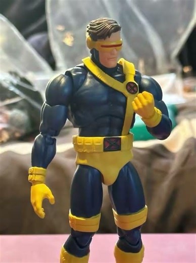 Average cyclops and wolverine interaction