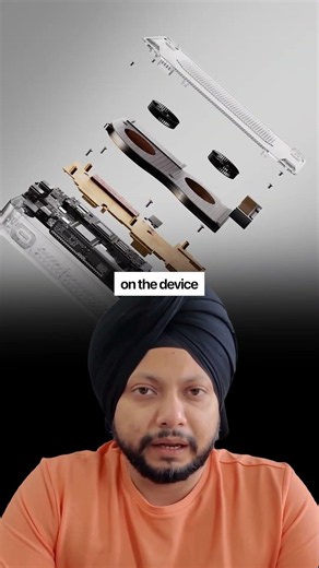 This Pocket AI Computer Runs 120B AI Models Without Internet