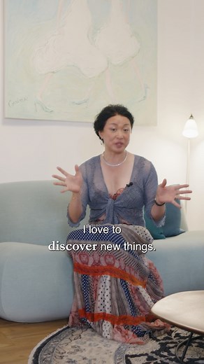 A Roman soldier for Heinz & Jin Xing beloved dog Goran Jin Xing shares a deeply moving story about grief and memory. Her husband’s best pal was Goran, one of their three massive Cane Carso dogs. Goran passed away a few months ago. Seeking a unique memorial, Jin Xing searched for a sculpture of a soldier, explaining that Goran was "like a soldier protecting them for years". She found a beautiful Roman soldier sculpture and placed it at their door, a daily reminder of Goran and his "beautiful soul