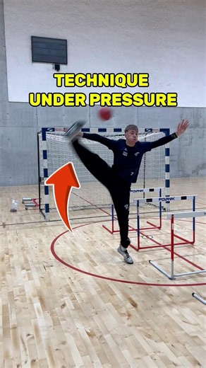 HANDBALL GOALKEEPER WARM UP HURDLES