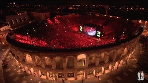 2CELLOS - Thunderstruck [Live at Arena di Verona]