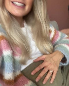 3.9K views · 141 reactions | Uansett om du ser ut som dette etter mat eller ikke, å spise for tarmen endrer alt ✨ Helt siste frist for å lære om den magiske tarmen vår, jeg blir nemlig borte et helt år Gleder meg så masse til å se akkurat deg. Ikke påmeldt? Klikk linken under  heleneragnhild.no/foredrag | Helene Ragnhild Ernæring | Facebook