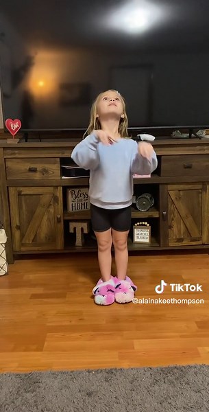 #DoritosTriangleTryout #dance #tiktokdance #nohands #trending #kids